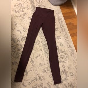 Lululemon “ Nulu” buttery soft leggings! Size 6.